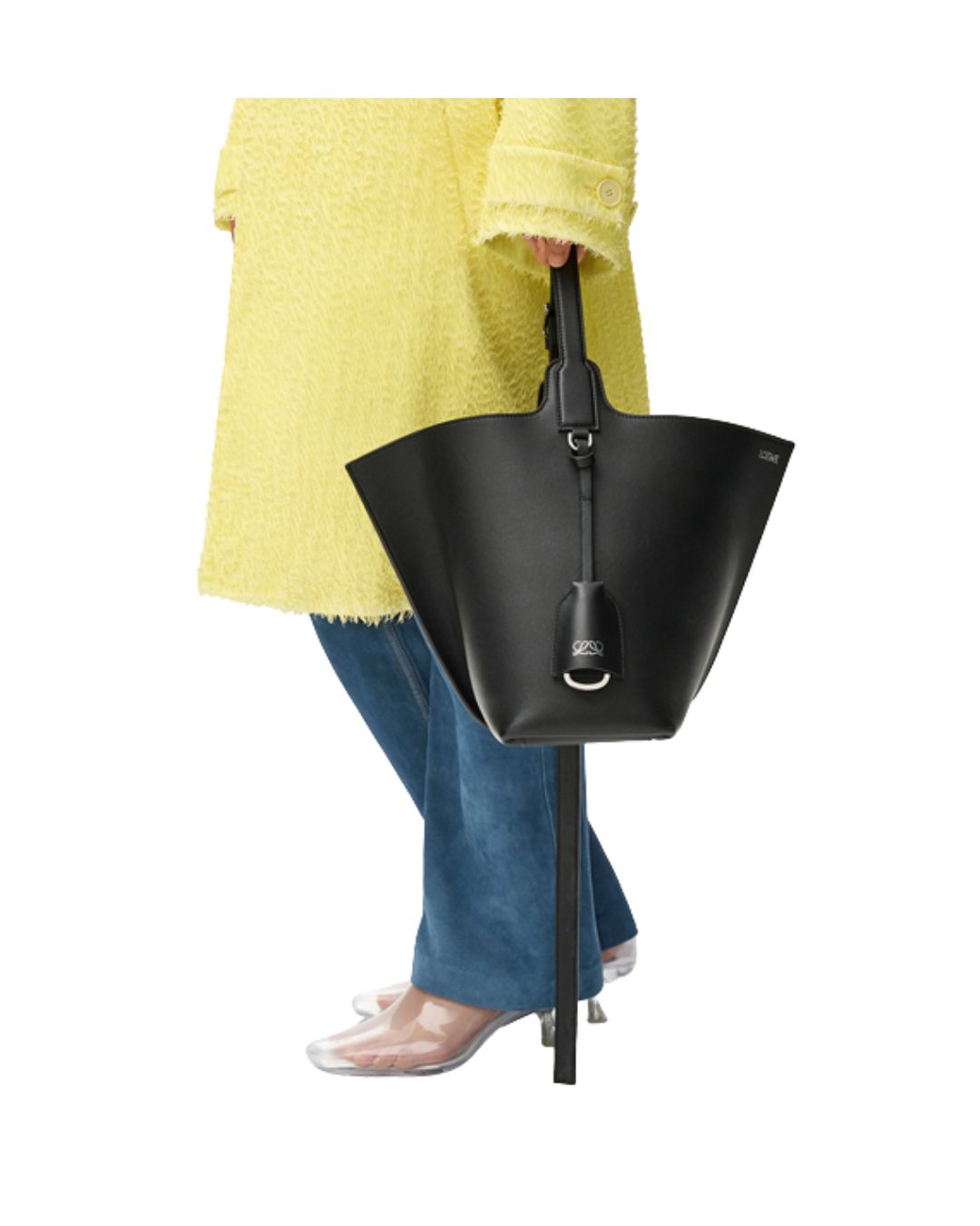 LOEWE Medium Bilbao bucket in smooth calfskin